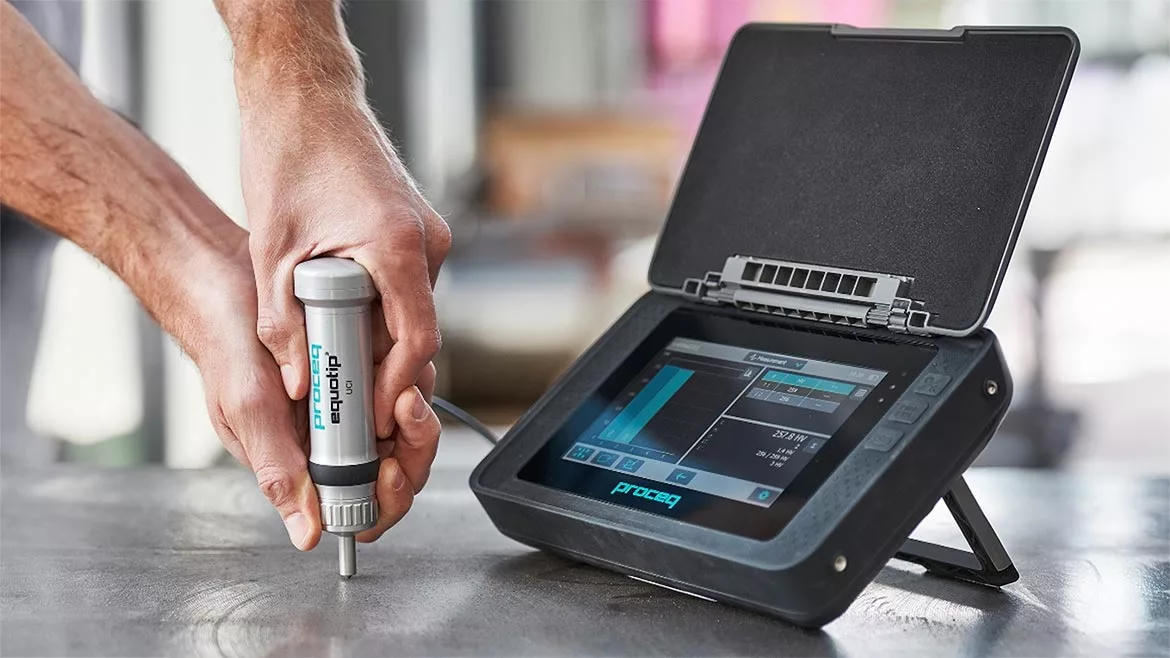 Leeb portable hardness tester in use